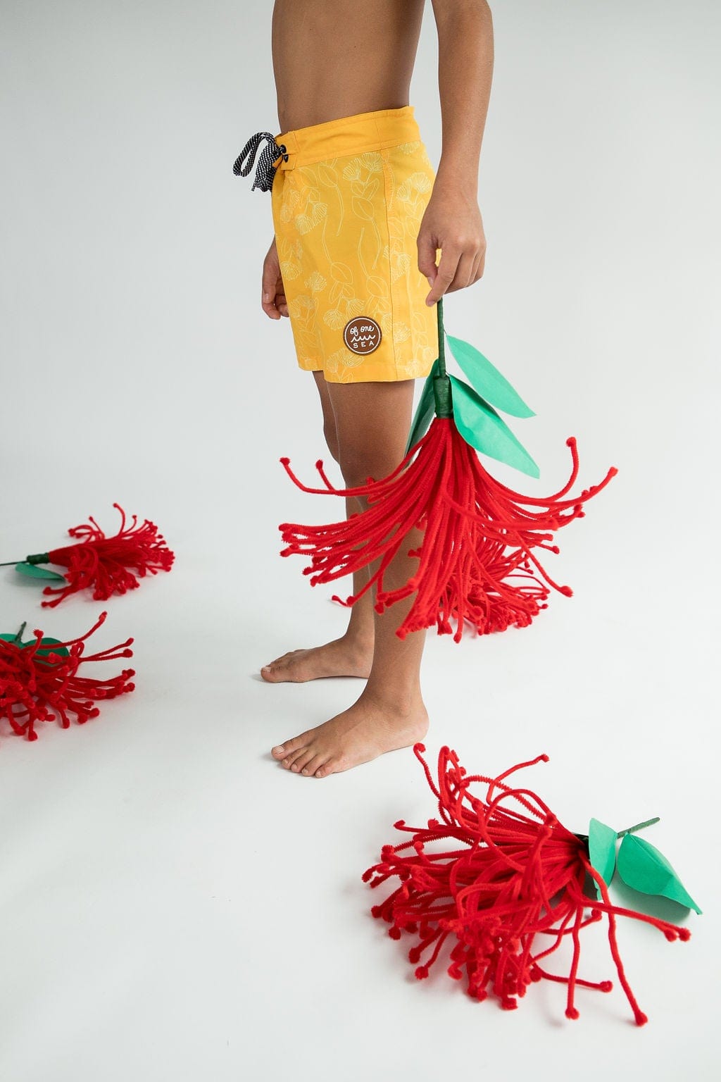 WDS （BE YOUTH TOWN）Beach Shorts M Yellow Kid's Townshorts in Yellow Ohia Print