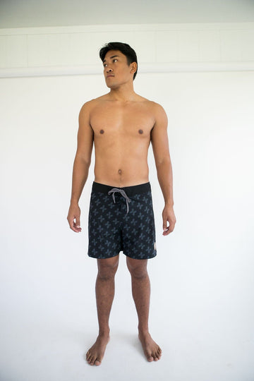 Men's Townshort in Black Breadfruit Bandana