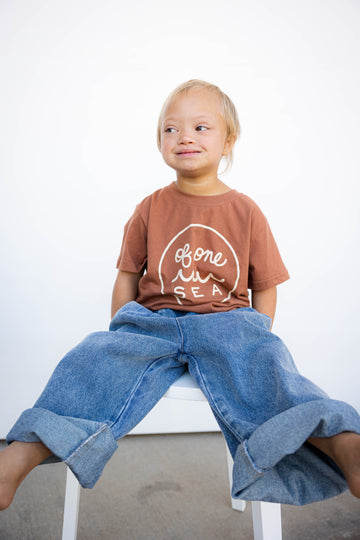 Kid’s Logo Tee in Rusty Brown