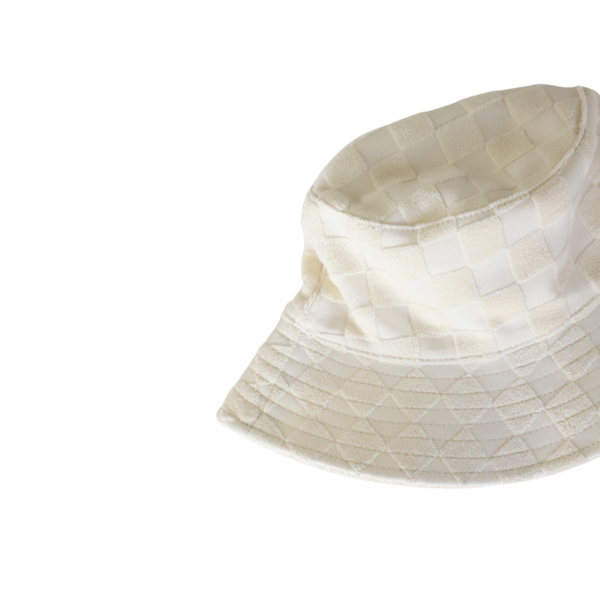 saltcheckterrybuckethat_grande